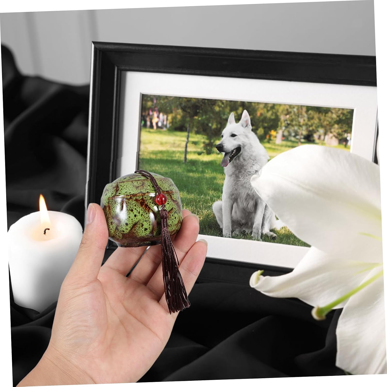 Small Ceramic Pet Urn for Ashes Decorative Keepsake Urn for Dogs and Cats Memorial Container Tight Seal for Secure Ash Storage