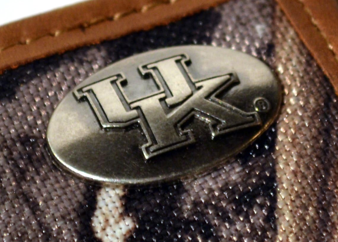 Realtree Kentucky Wildcats Trifold Max-5 Camo & Leather Wallet w/Embossed Metal Concho - Zep-Pro - NCAA