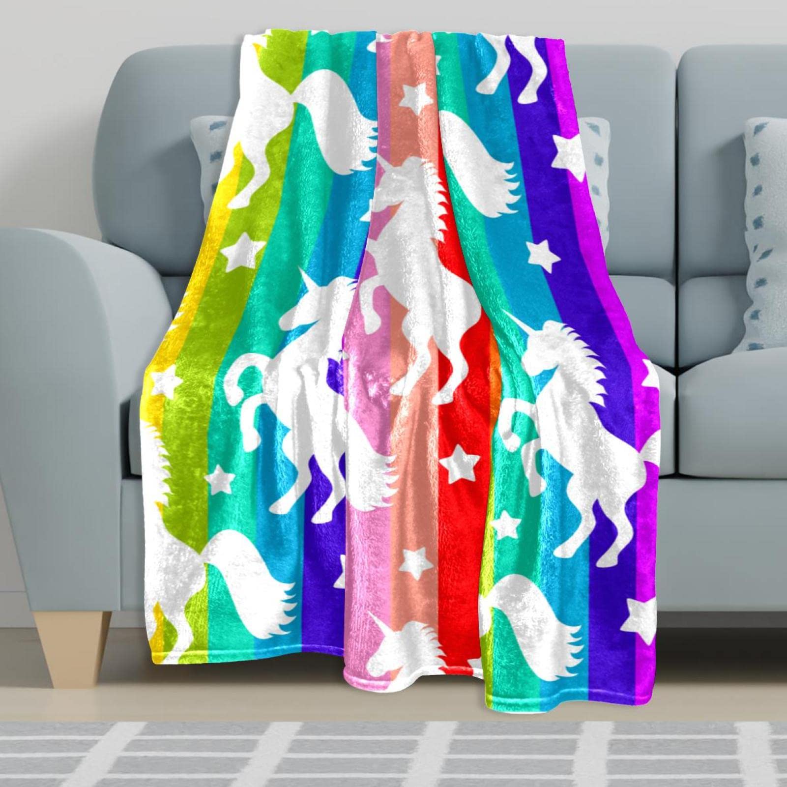 Coperta in pile arcobaleno con motivo unicorno sognatore per divano leggero peluche sfocato