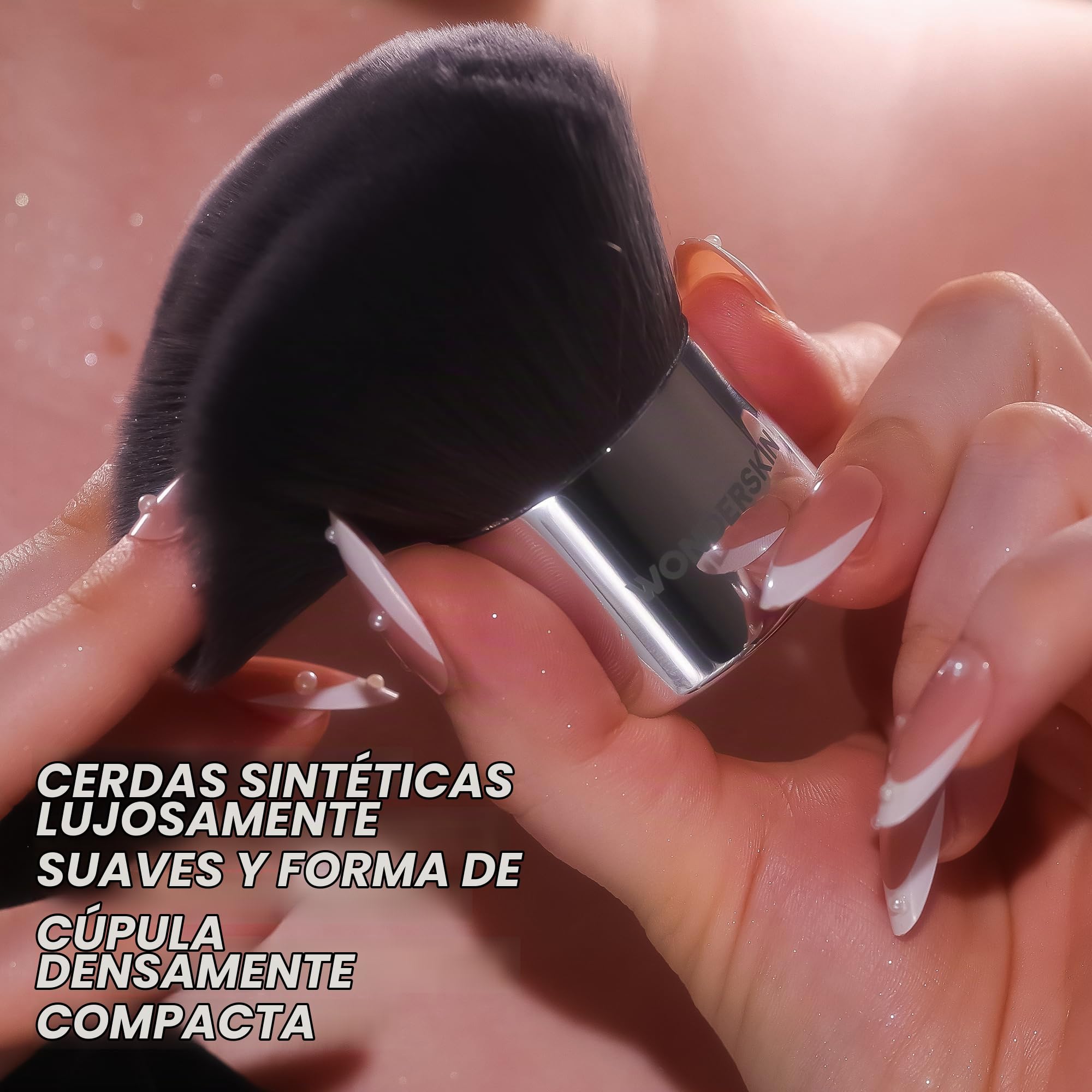 Brocha Kabuki Wonderskin – Brocha redonda para bronceador, rostro y cuerpo – Cerdas ultrasuaves para maquillaje líquido, compacto, suelto o polvo fijador