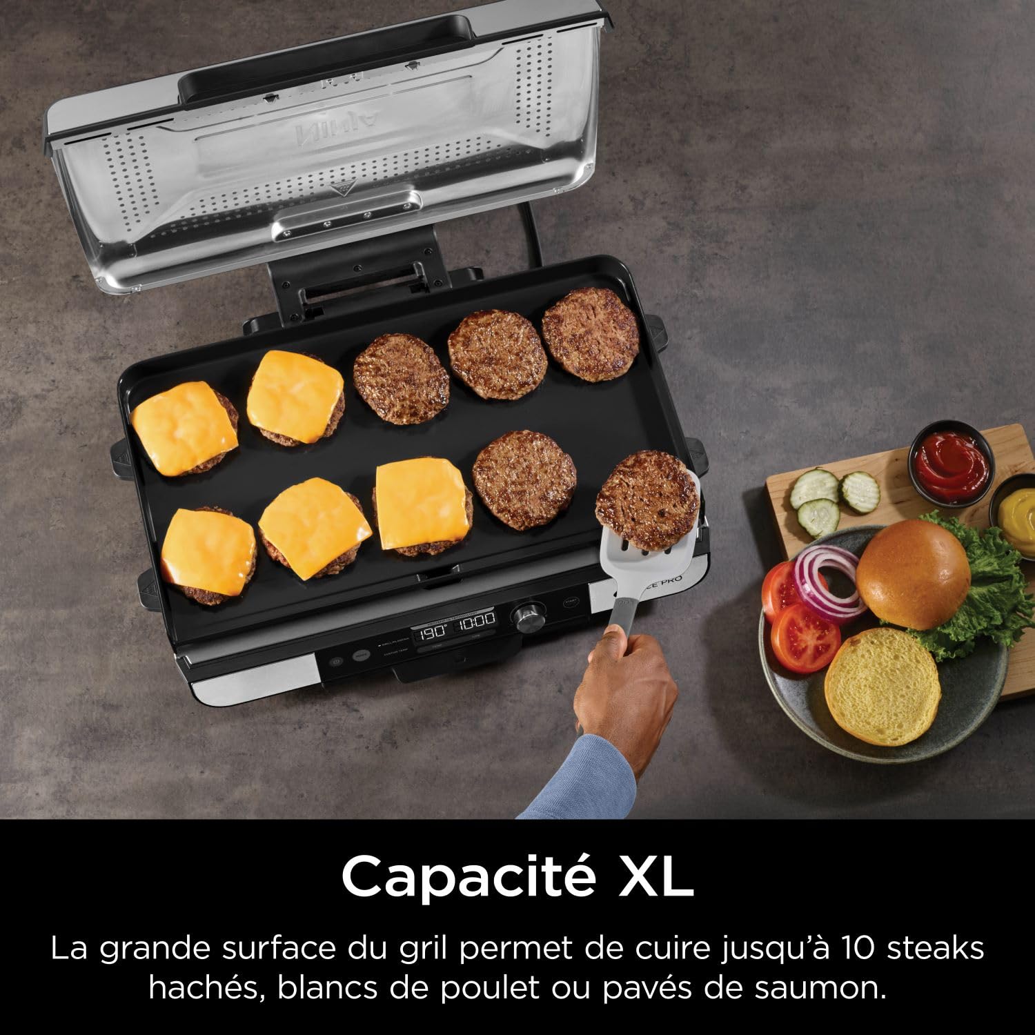 Ninja Sizzle Pro XL Grill Electrique Intérieur & Plancha Electrique Céramique, Grill Multifonction Pour Grillade Maison & Smash Burger, Couvercle, Accessoires, Argent/Noir GX101EU