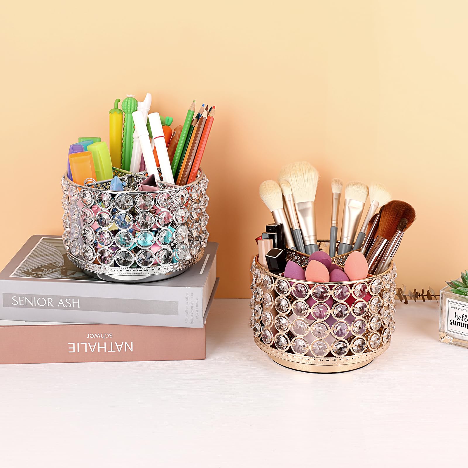 BTSKY Organizer da scrivania in cristallo, girevole a 360 gradi, con 4 scomparti, in metallo glitterato, elegante portaoggetti per la casa, regalo per donne, rotondo, 4 scomparti, argento