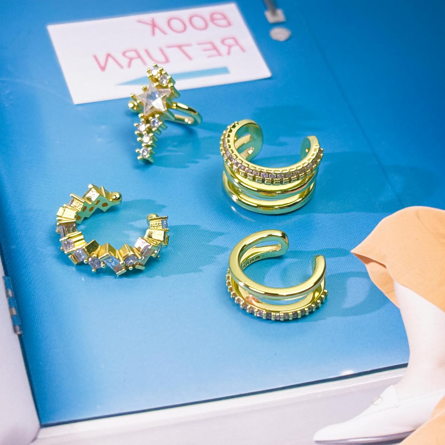 Ear Cuffs Non-Piercing Earrings for Women Cute Small Clip-On Cartilage Earring 14k Gold Plated Ear Cuff for Non Pierced Ears Dainty Adjustable Fake Piercings Earings Set