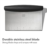 Vista 2 de OXO Good Grips Stainless Steel Multi-Purpose Scraper & Chopper, Dough Cutter for Pizza, Bread and Cookie Dough, Multi-Purpose Vegetable Chopper