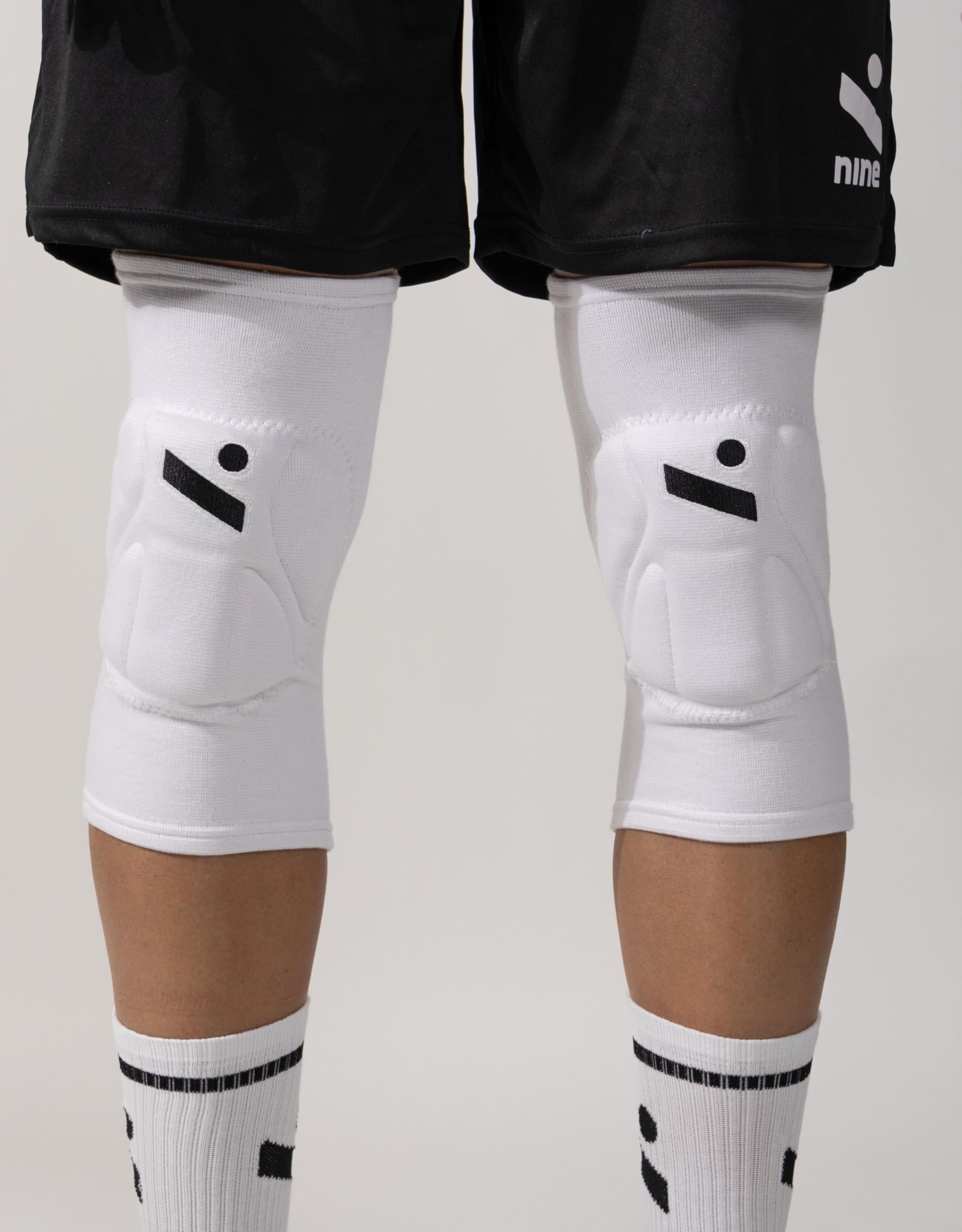 ninesquared Genouillères New Shield - Protection Avancée - Tailles S/M/L/XL - 2 paires - Couleur Blanc - Unisexe (M)