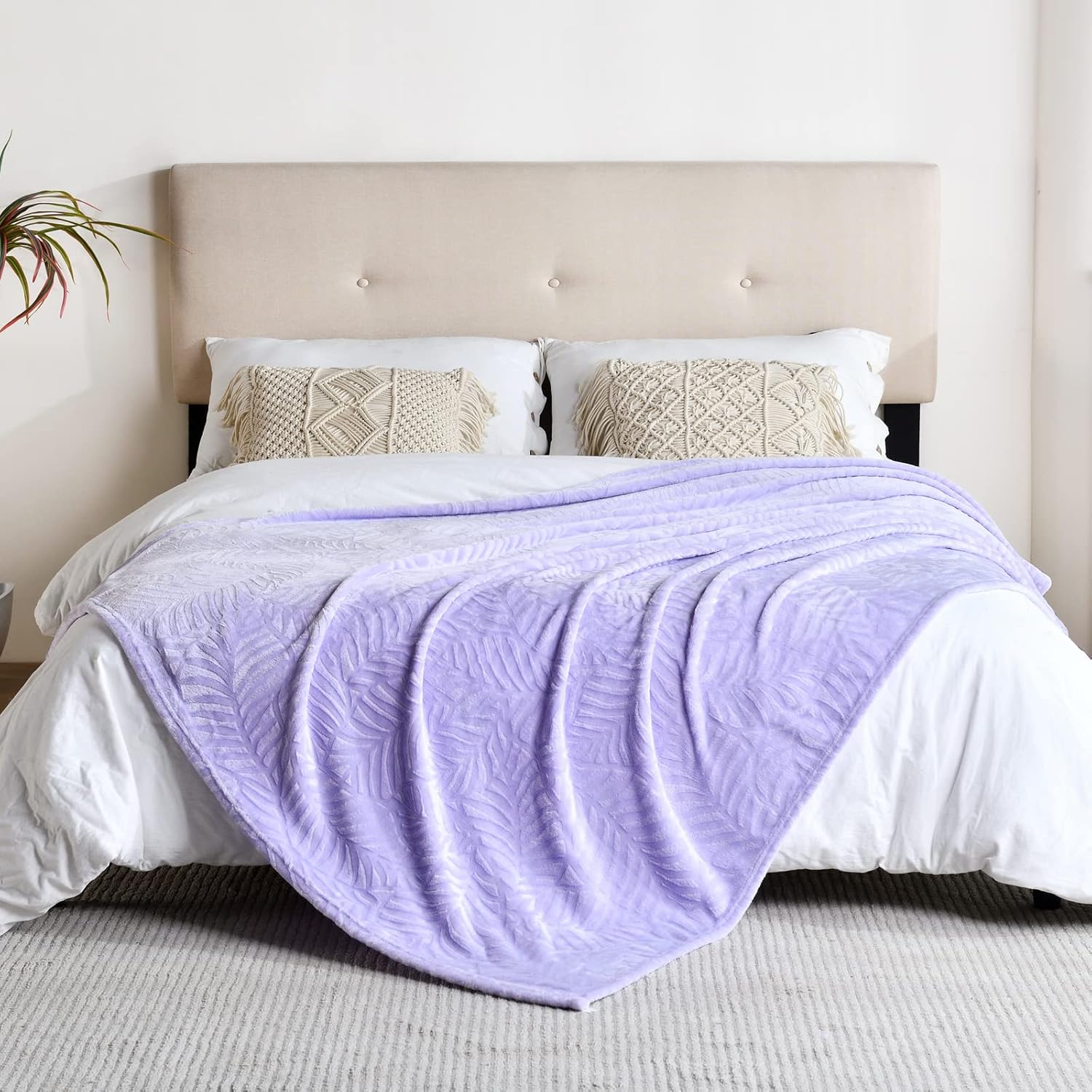 SOCHOW Super Soft Flannel Fleece Throw Blanket, Lightweight Cozy Warm Leaves Textured Plush Blanket for Bed Couch Sofa, 60 x 80 Inches, Lilac - Image 5