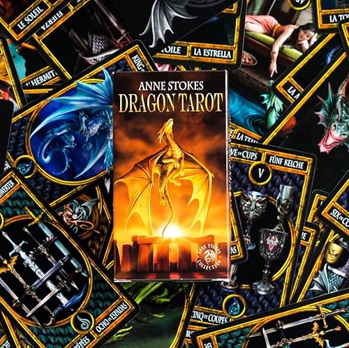 Dragones de Anne Stokes Baraja de Tarot Fantástico Descubre la Baraja de Tarot Fantástico "Dragones" de Anne Stokes. Esta baraja cuenta con impresionantes ilustraciones de dragones que combinan mitología y simbolismo del tarot, ofreciendo una experiencia única en lecturas. Ideal para amantes del arte y la magia, es perfecta para adentrarse en el mundo esotérico.