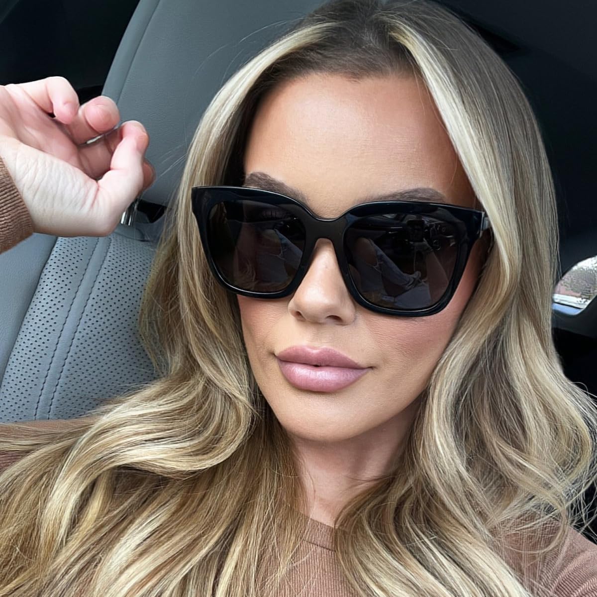 DIFF Bella Designer Oversized Square Sunglasses for Women | UV400 Polarized Protection | Black Frame - Image 2