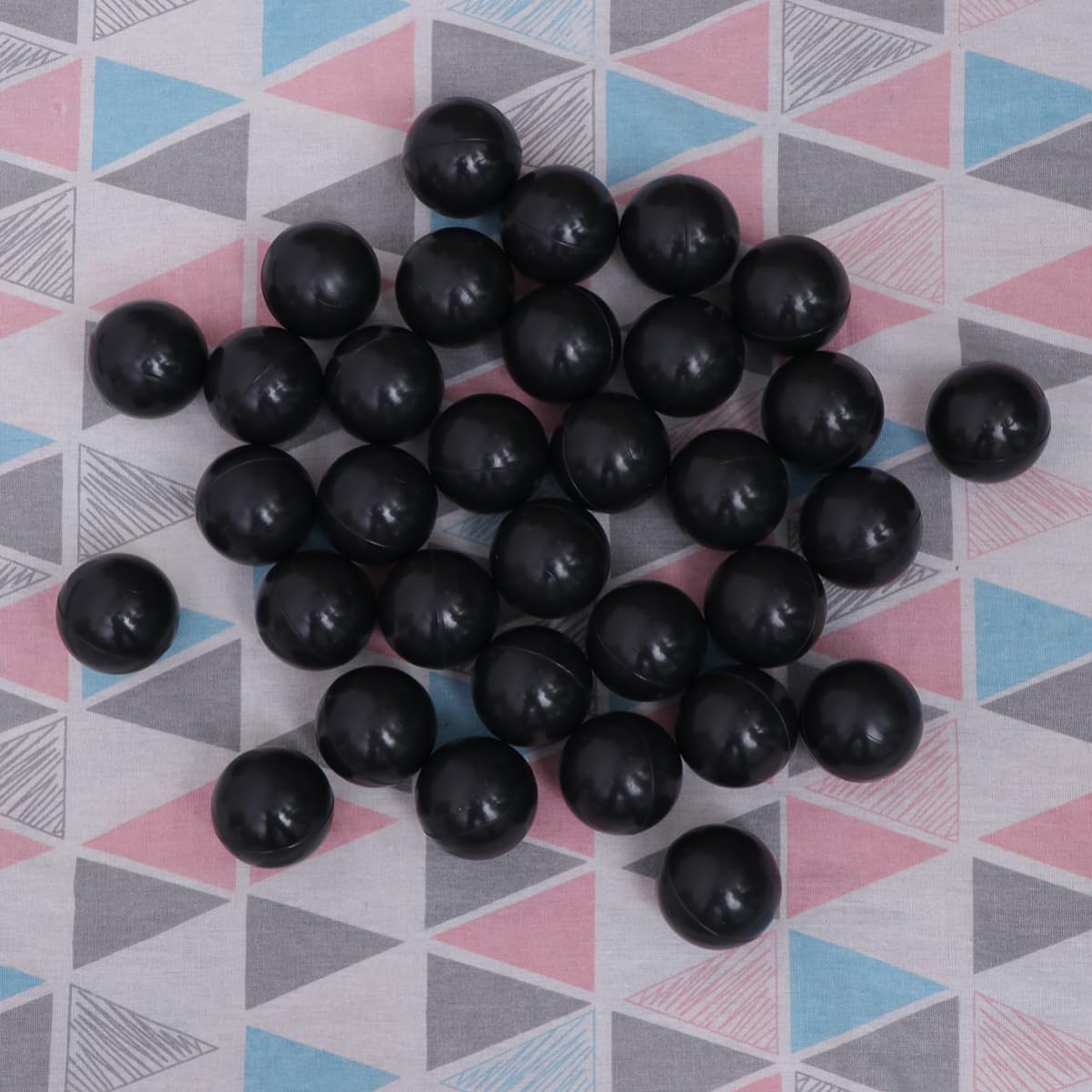 ifundom 50 Bolas de Plástico Negro de 6 Cm para Piscina de Bolas, Seguras para Niños y Bebés, Material PE Resistente Desarrollar la Coordinación Mano-Ojo