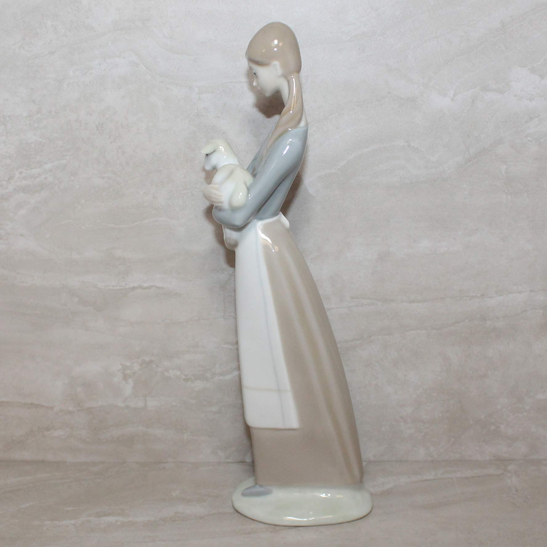 Amazon.co.jp: Lladro 置物 4505 子羊を持つ少女 : ホーム＆キッチン