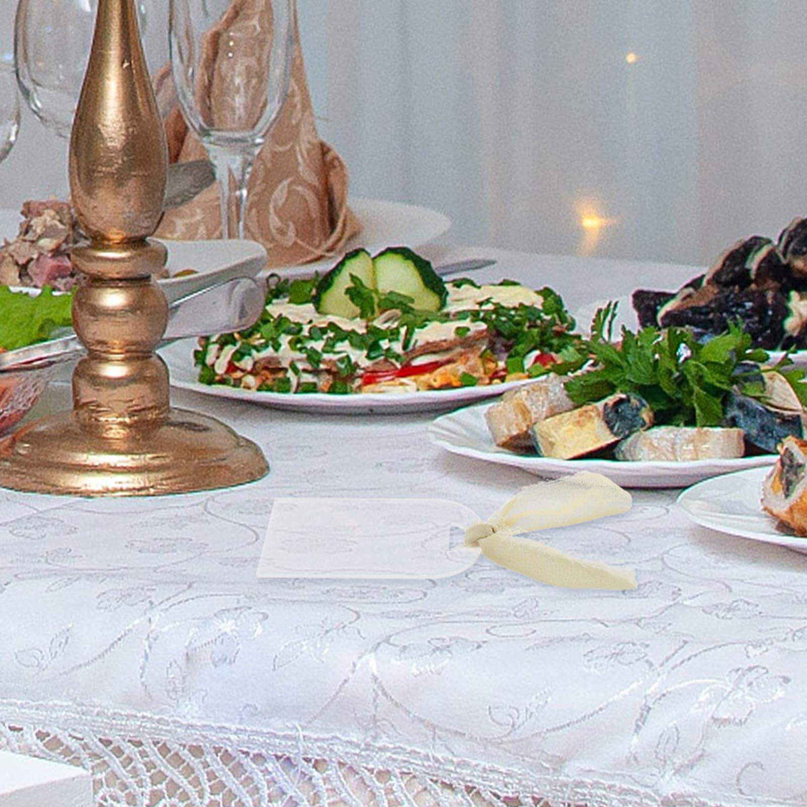 Ciieeo 30 Pezzi Cartelli da Tavolo in Acrilico con Nastro, Etichette Vuote e Scrivibili per Matrimonio, Design per Feste ed Eventi