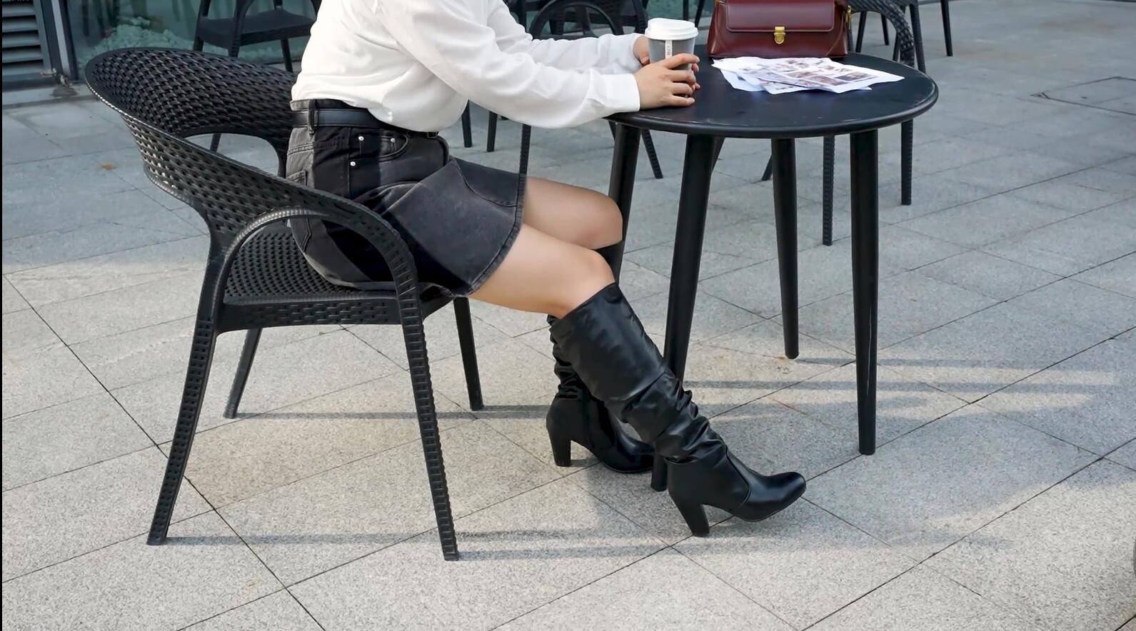 Botas Altas De Rodilla Con Cremallera Lateral Y El Salvador