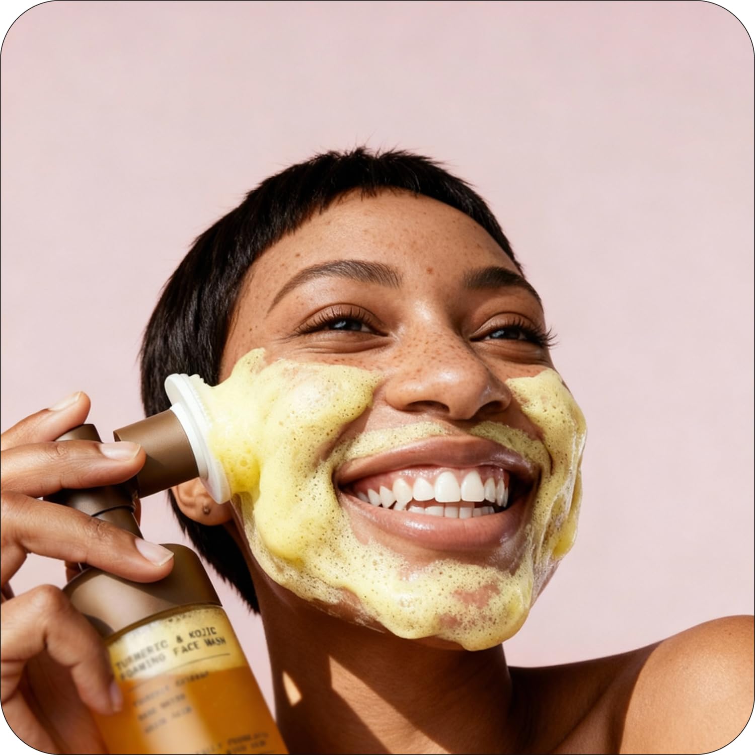 Glo Melanin Turmeric & Kojic Foaming Face Wash with Scrubber, 120ml