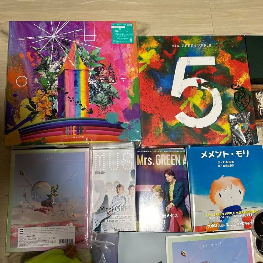 Mrs. GREEN APPLEグッズまとめ売り Mrs. GREEN APPLE グッズまとめ売り - メルカリ