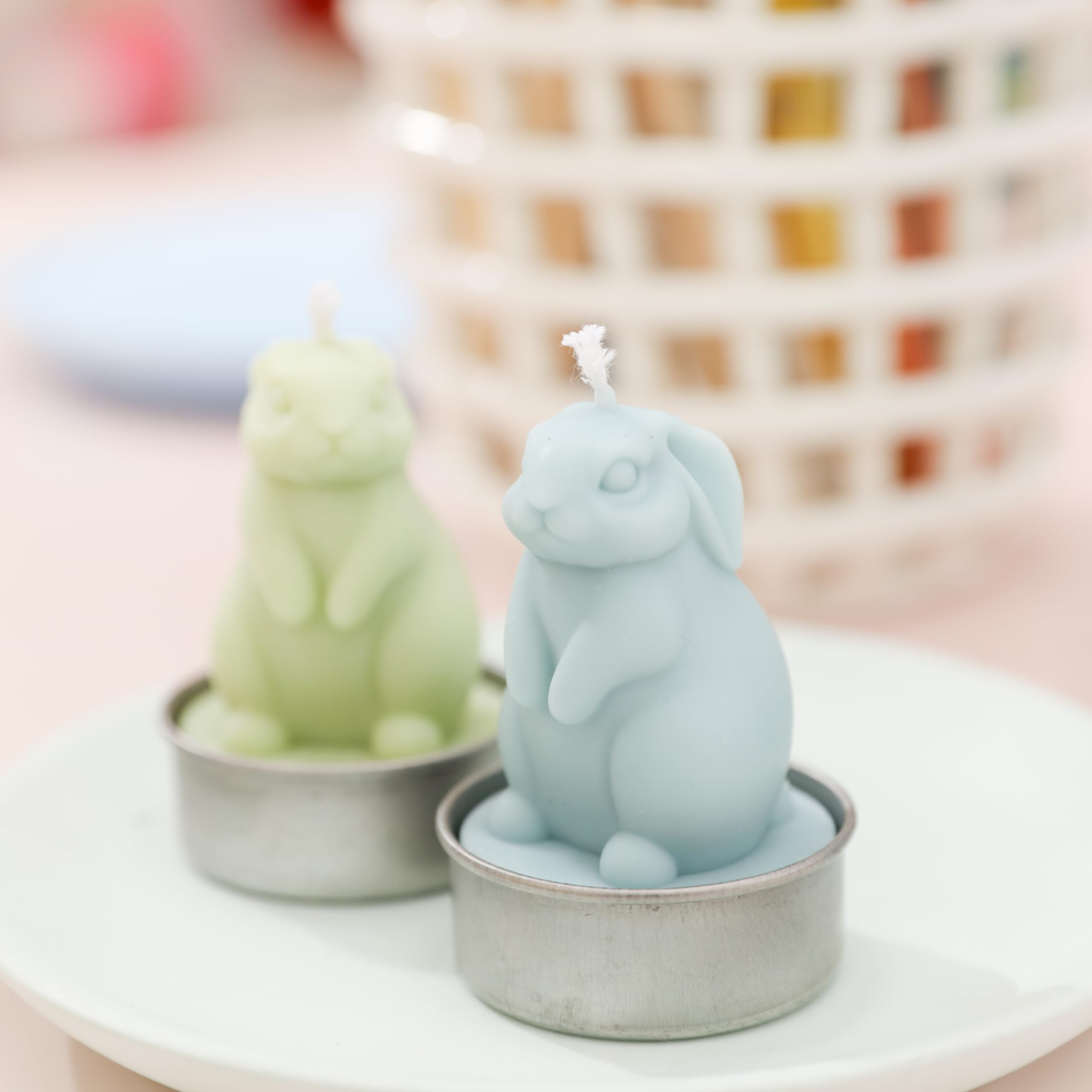 BOOWAN NICOLE Easter Bunny Tealight Candle Silicone Molds for Candle Making, Candle Mould with 5pcs Tealight Cups for Easter Gift Party Home Decoration DIY (LZ0673-1)