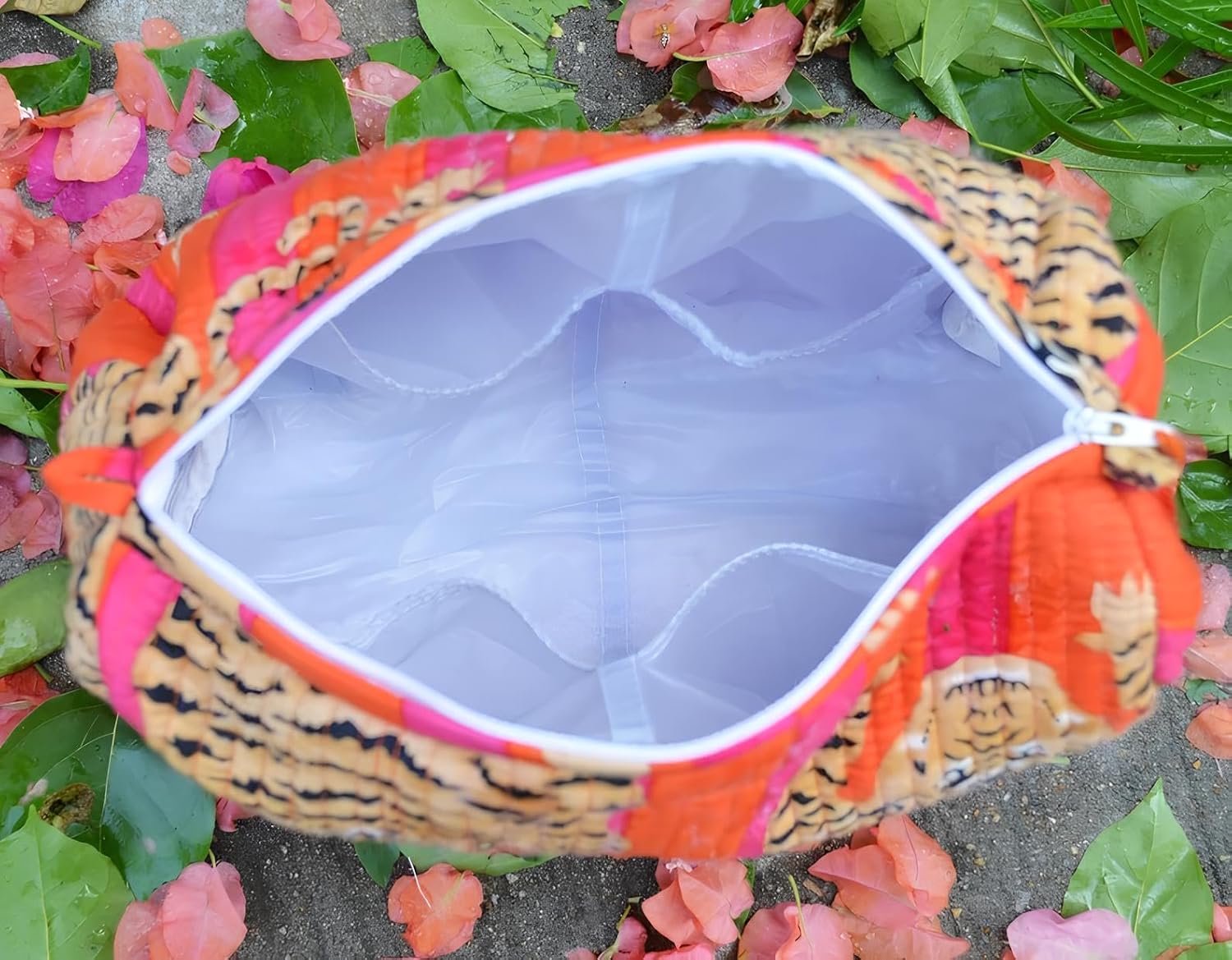 INDACORIFY Tiger Print Makeup Bag Set of 3 Pieces Indian Cotton Toiletry Bag Make up Pouch Travel Bag Quilted Wash Bag Shaving Cotton Cosmetic Kit - Image 4