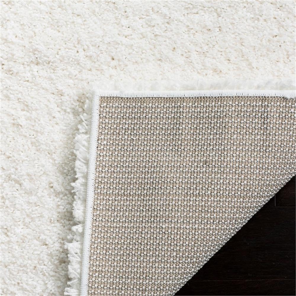 BOWERY HILL Contemporary 5'-3" X 7'-6" Power Loomed Rug in White
