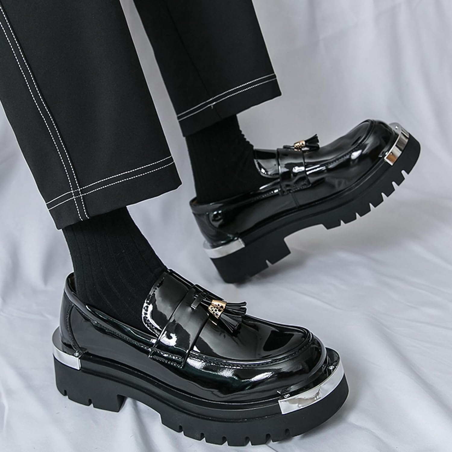 Men's Patent Leather Metal Decoration Chunky Platform Penny Loafers Luxury Round Toe Slip-On Lug Sole Dress Shoes Daily Non-Slip Shock Absorbing Outdoor Work Shoe