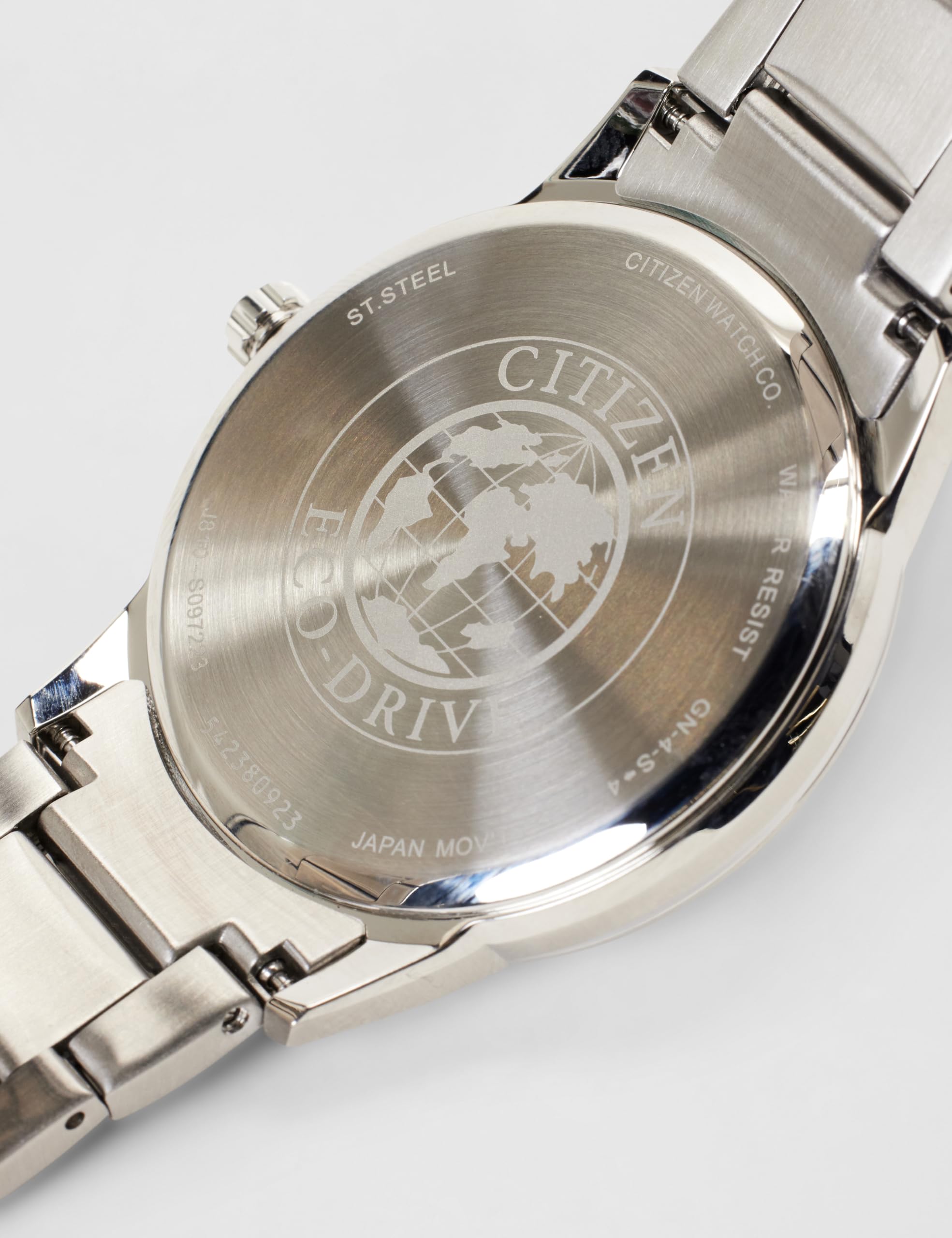 Citizen Herren Analog Quarz Uhr mit Edelstahl Armband AW1231-58B | Eco-Drive Solar | Keine Batterie Nötig | Kristallglas | 4 bar Wasserdicht | 240 Tage Gangreserve | Datum | Edelstahlband