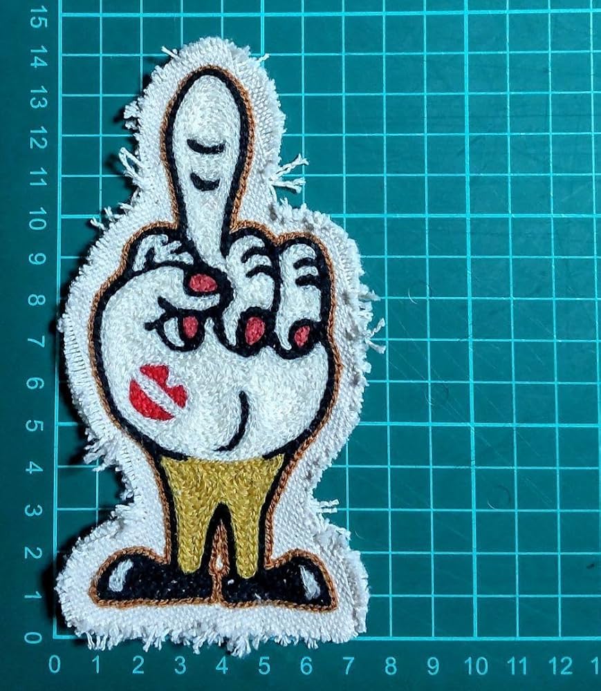 刺繍フレーム A3 WORKAHOLIC チェーンステッチ ビンテージ 字幕で解説】ジグザグチェーンステッチ/Zigzag chain stitch/糸