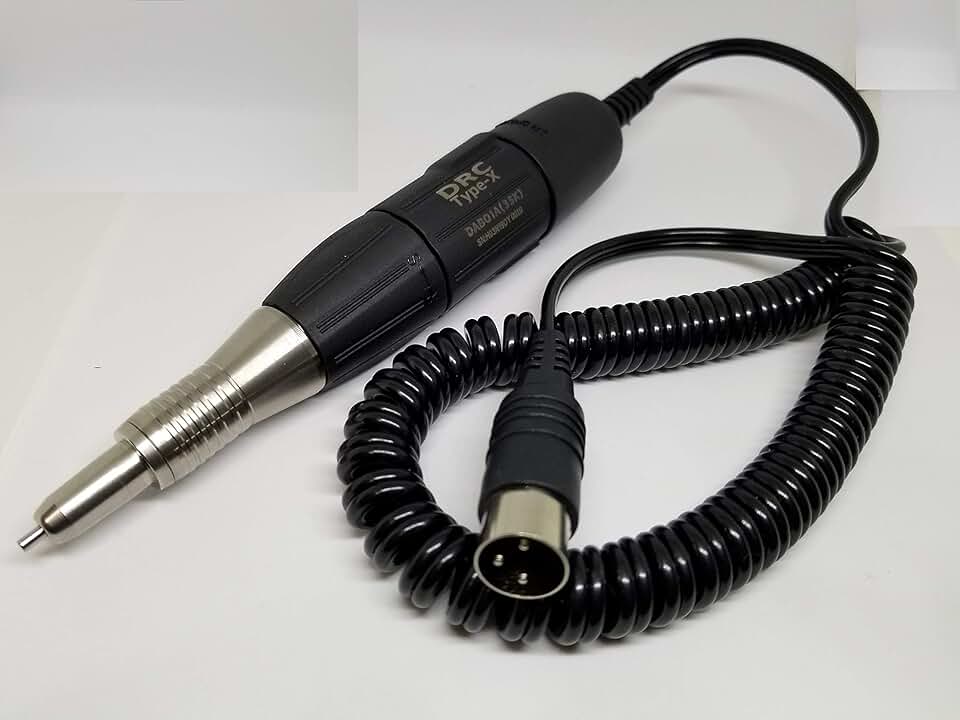 Технопарк русклимат иксэл киржач. Электропроводка без штробления. Электрик в орске. Дизайнер-электрик муж. Фото парня электрика делает.