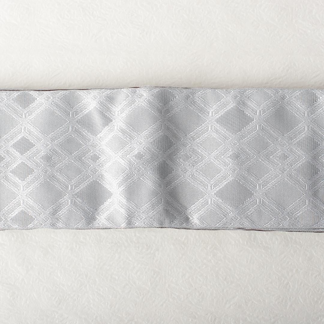 色無地 紋意匠 八掛付 源氏鼠色 正絹 反物 色無地 本草木染 紋意匠 八掛付き 濃鼠色 正絹 反物 ☆在庫処分☆色