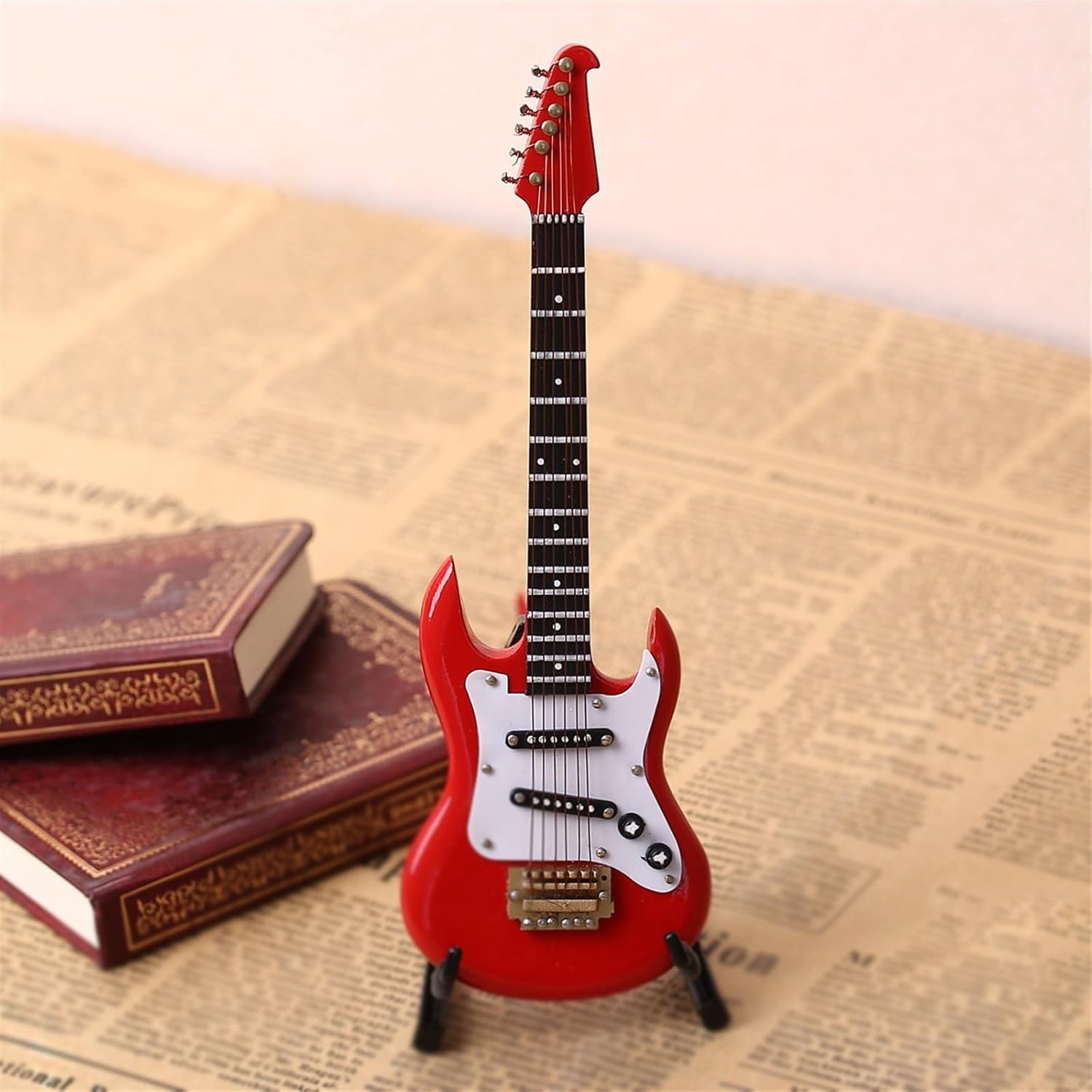 ミニチュアギターモデル、ギター装飾ミニチュア楽器モデルホワイトミニ木製楽器モデルオーナメントブラケットとボックス付きホームオフィス装 1/12スケールで ギター・ベースを再現！ 食玩「ROCK MONO」4月25日発売 - HOBBY Watch ミニチュア楽器モデル ミニチュア木製エレキギターモデルディスプレイスタンド付きミニチュアミニ楽器飾り