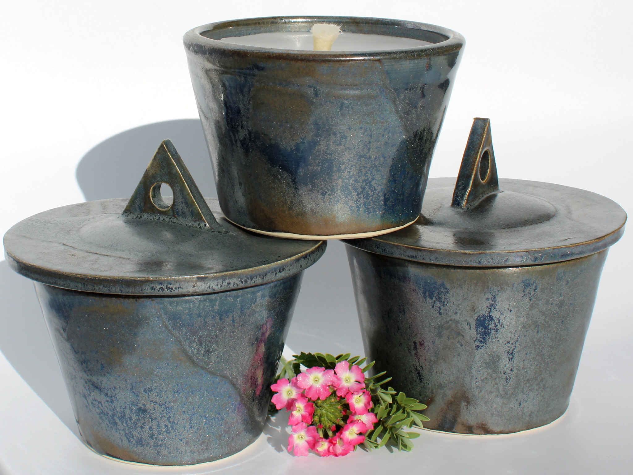 KERZENFRESSER Indoor handgefertigte Keramik mit Deckel, silber-blau