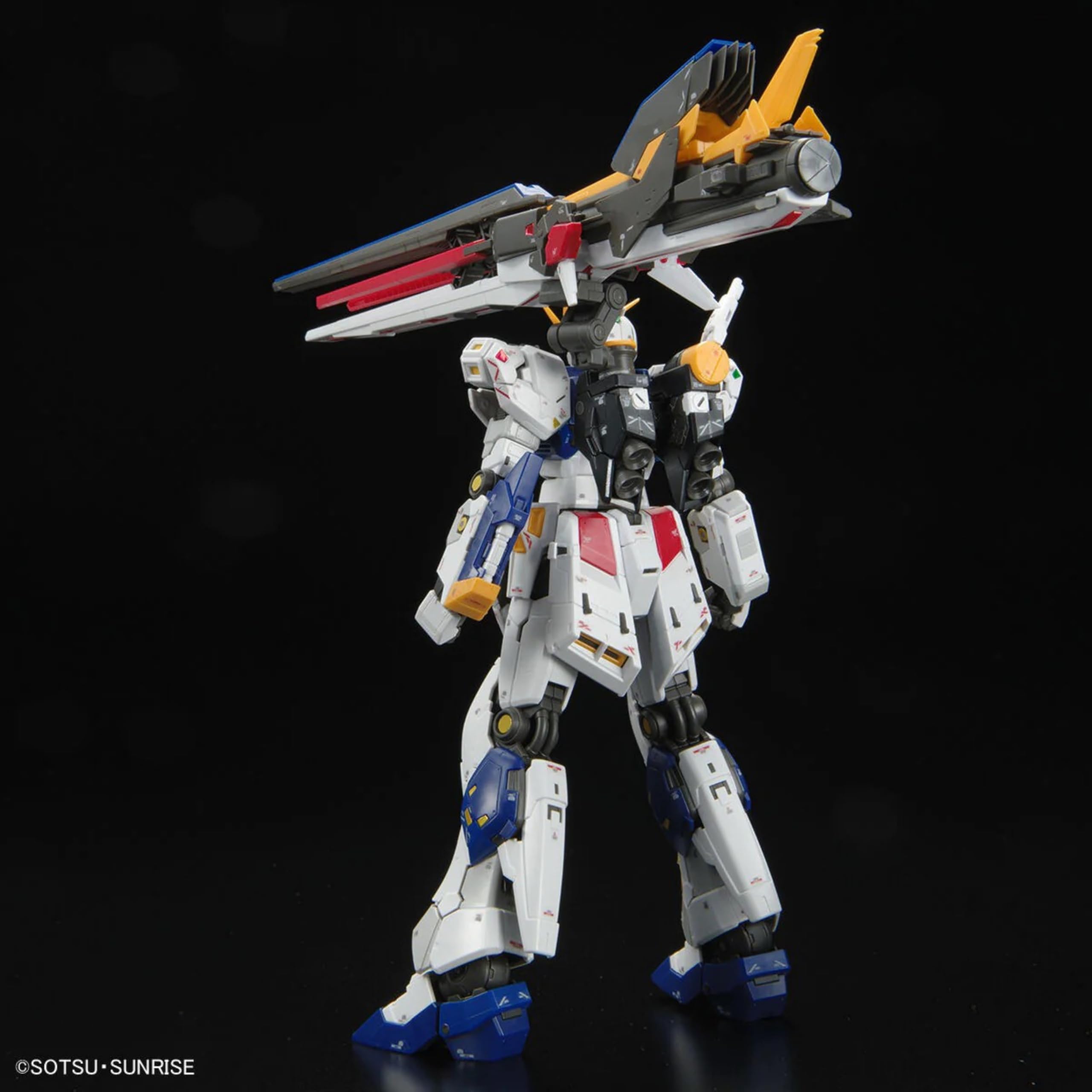 Bandai RG 1/144 Gundam SIDE-F Limited RX-93ff V Gundam | Amazon.com.br