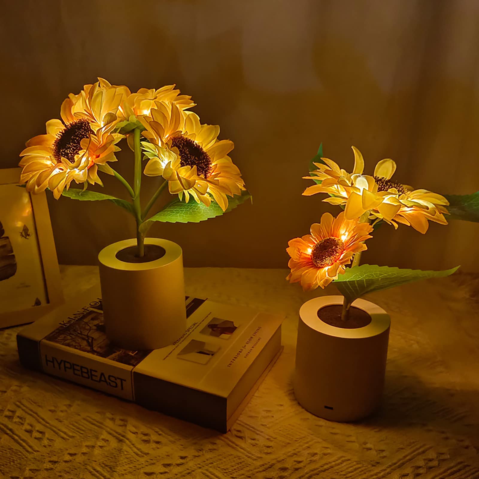 Lampada da tavolo a forma di girasoli, 3 teste con 27 LED, dimmerabile, luce notturna, ricaricabile tramite USB, con base, per camera da letto, soggiorno, scrivania, luce calda