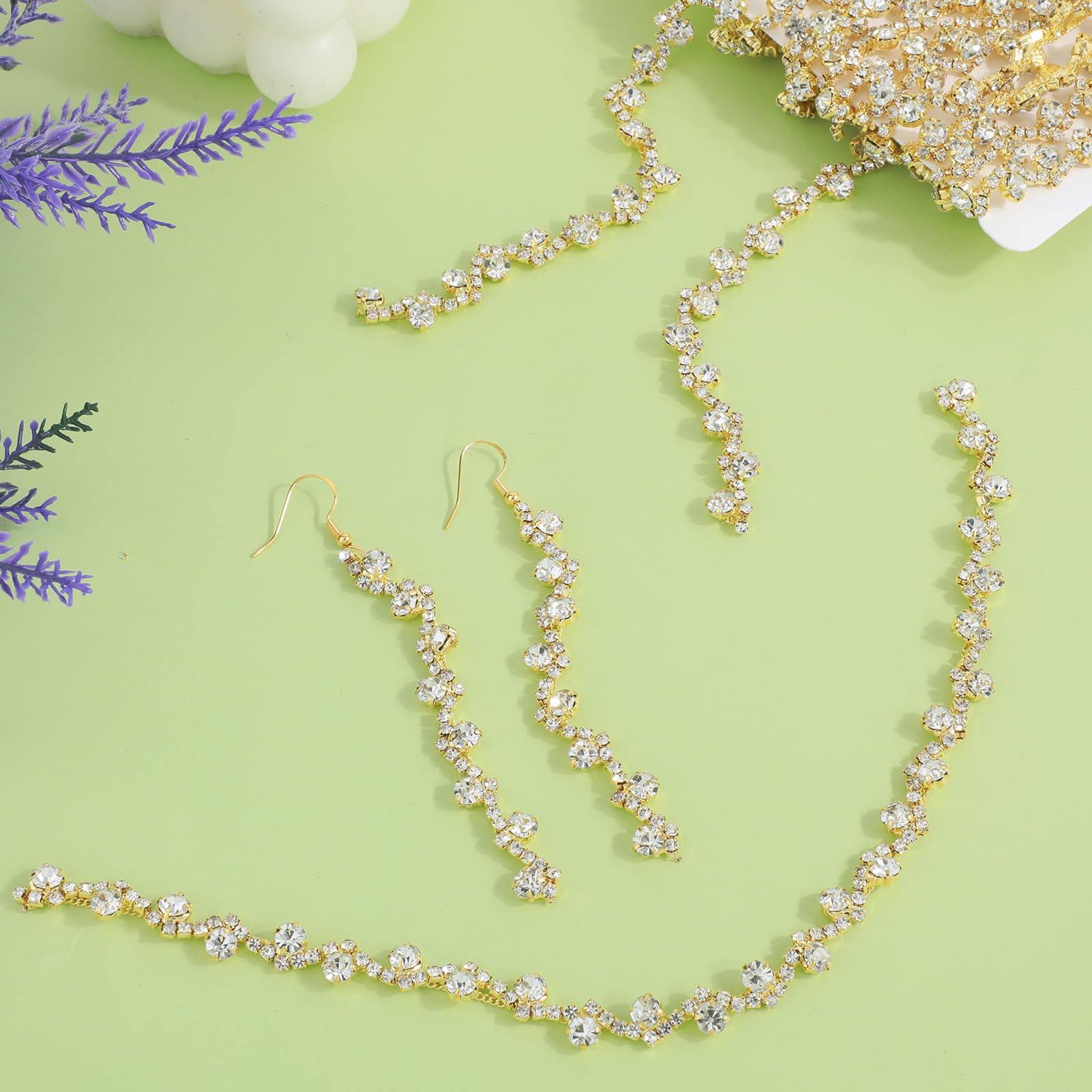 Kigeli Bling Rhinestone Trim Crystal Chain Applique Rhinestone Applique Sewing Embellishments for DIY Dress Clothing Wedding Crafts Bridal Jewelry, 0.39 Inch Wide(3 Yards,Rose Gold Kigeli Bling Rhinestone Trim Crystal Chain Applique Rhinestone Applique Sewing Embellishments for DIY Dress Clothing Wedding Crafts Bridal Jewelry, 0.39 Inch Wide(3 Yards,Rose Gold