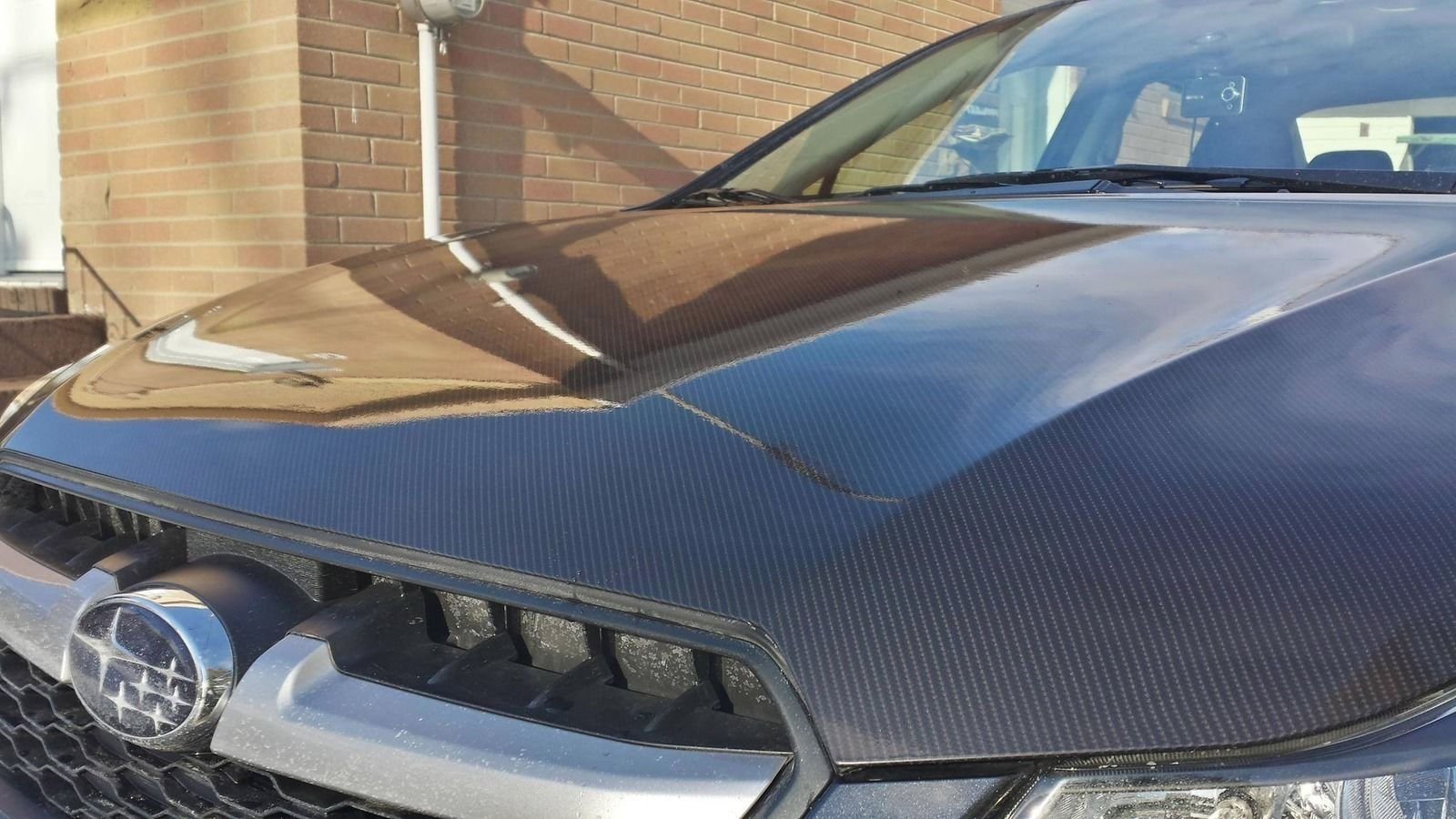 VViViD XPO Black Carbon Gloss Tek R 3 Layer 3D Realistic True Carbon