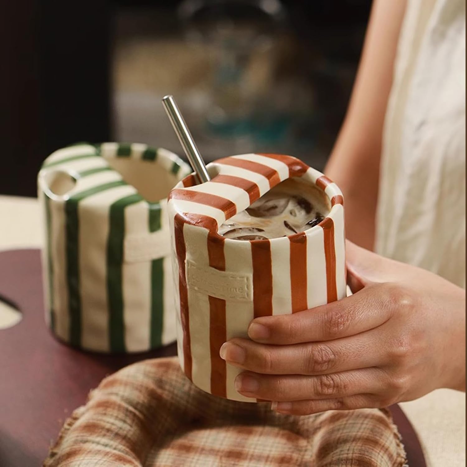 Shelprojsu 10oz Ceramic Coffee Mug,Retro Striped Coffee Cups,with Sip hole Espresso Ceramic Cup,novelty Hand-Painted Striped Travel Mugs-ideal Gift for Coffee Lovers (Brown)