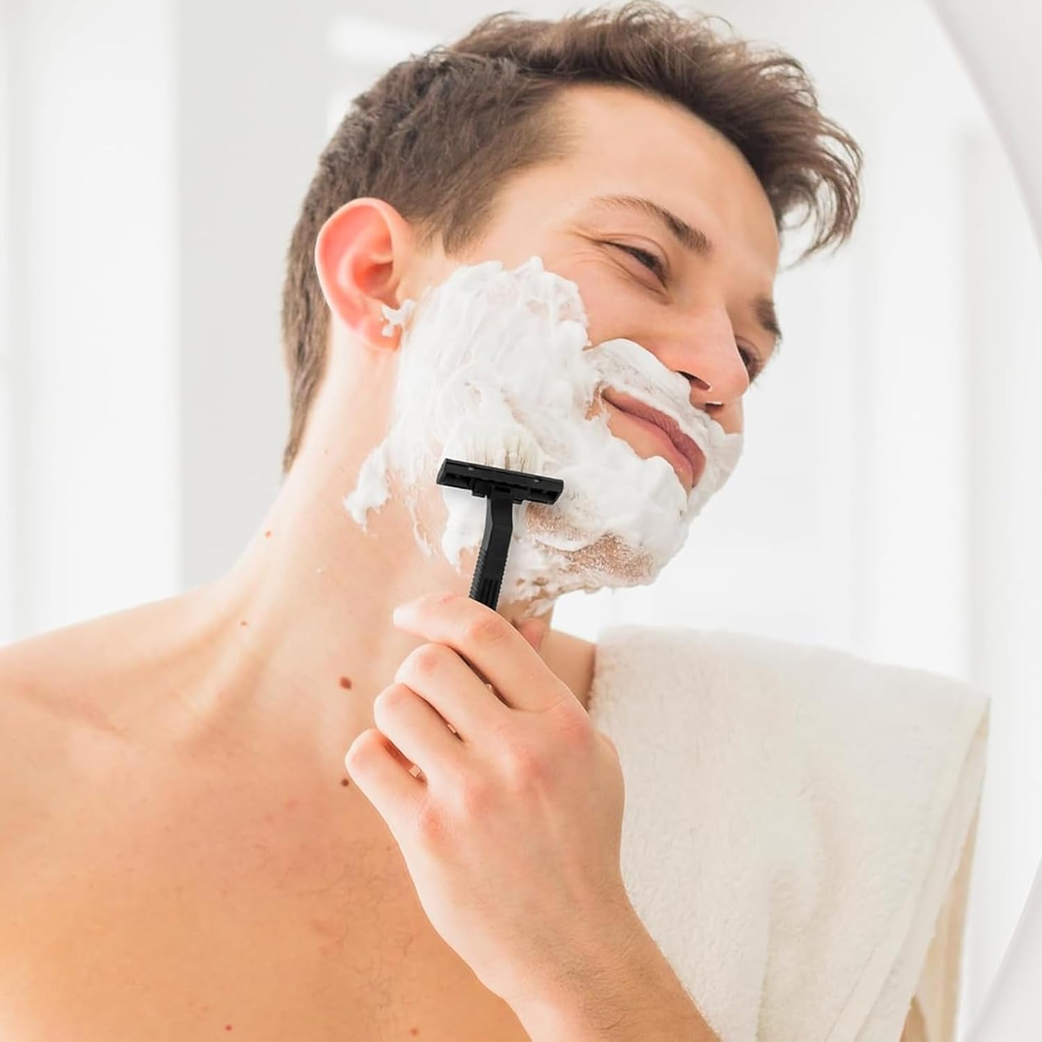 Disposable Razors Bulk for Men Women: 300 Pcs Stainless Steel Twin Blade Disposable Razors with Clear Safety Cap Wrapped, Portable Shaving Razor for Hotel Travel Camping Charity Apartment