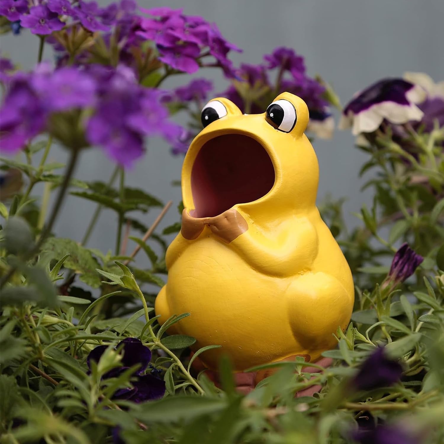 Self Watering Planter Insert 3 Pack Terracotta Vacation, 18oz Frog Shaped Self-Watering Planters Devices for Indoor Outdoor Plants Easy to Refill & Maintain with 3 Pcs Mini Garden Tools Set