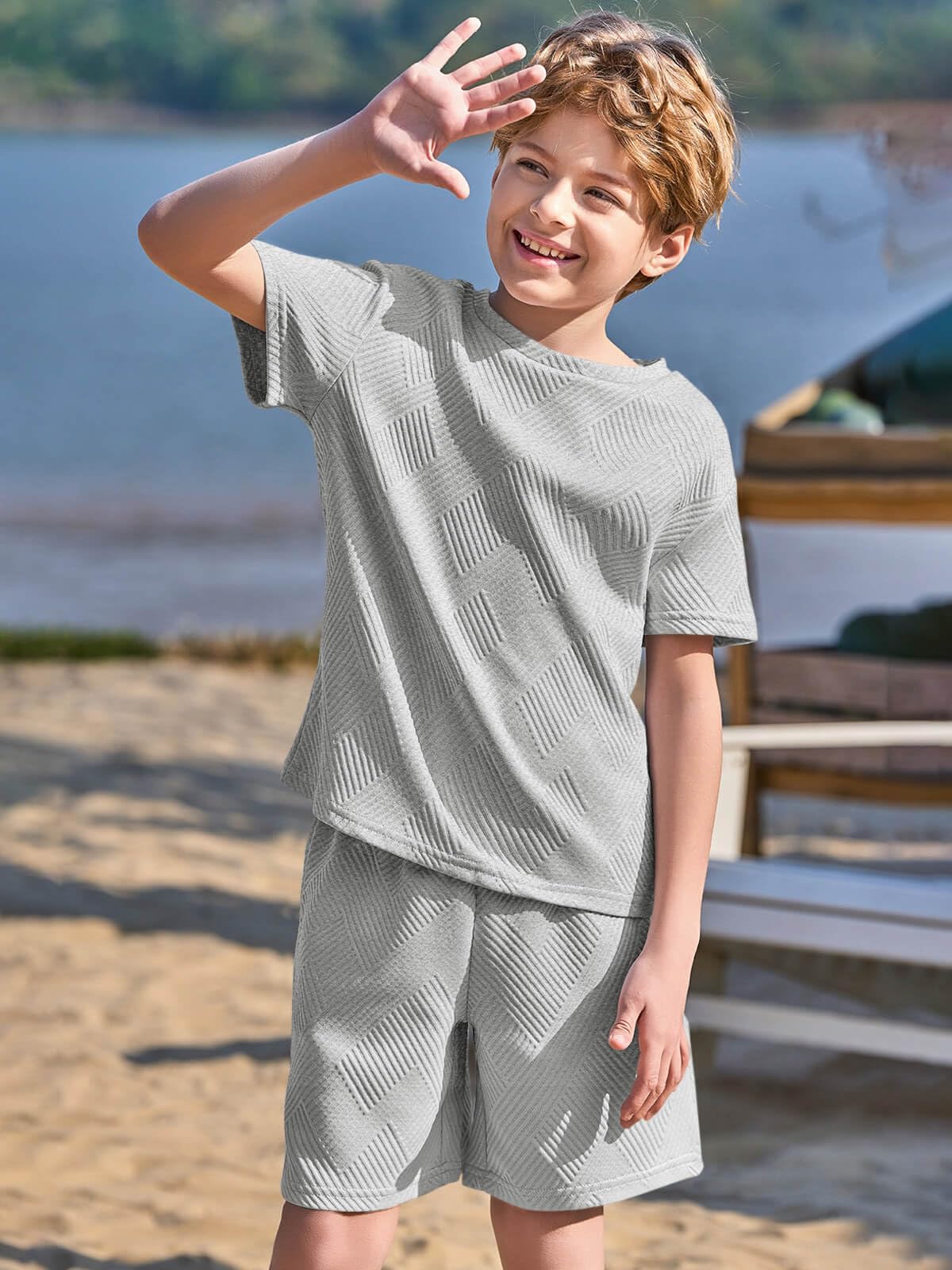 Haloumoning Tenues d'été 2 pièces pour garçons avec t-shirts à manches courtes et short à taille élastique
