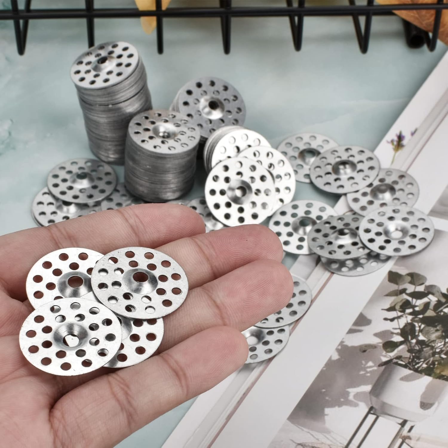 AccEncyc 1 Inch Plaster Washers 200 Pcs Plaster Buttons Metal Washers for Screws Plaster Repair Rings Profile Washer for Wall Ceiling Drywall Repair