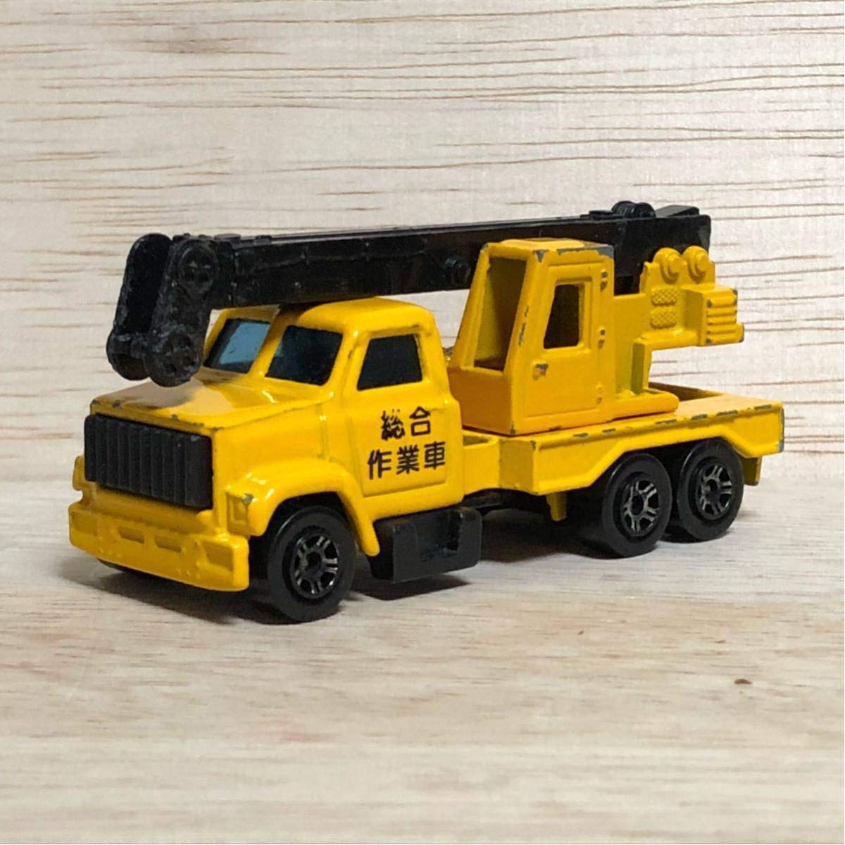 Amazon.co.jp: マジョレット ミニカー クレーン車 総合作業車