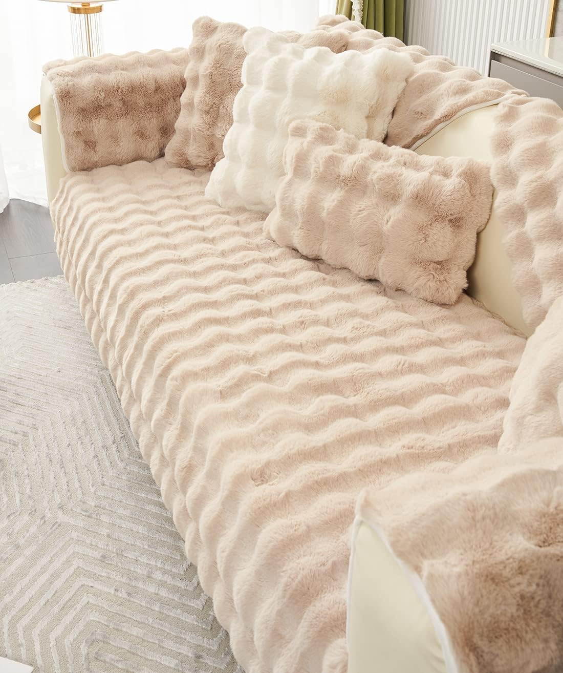 Soft Warm Faux Fur Couch Sofa Cover Thick Shaggy Fuzzy Sectional Couch Cover Non-Slip Solid Color Plush Sofa Slipcover Furniture Protector for Kids, Pets (Light Brown,28"x28")