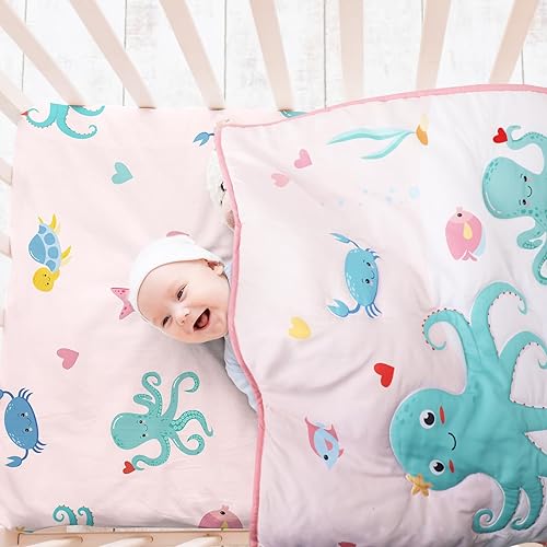 Miniatura 2 de Peryiter Juego de ropa de cama de 3 piezas para cuna de pulpo pastel, diseño de niebla, color rosa, suave, sábana bajera ajustable de género neutro,