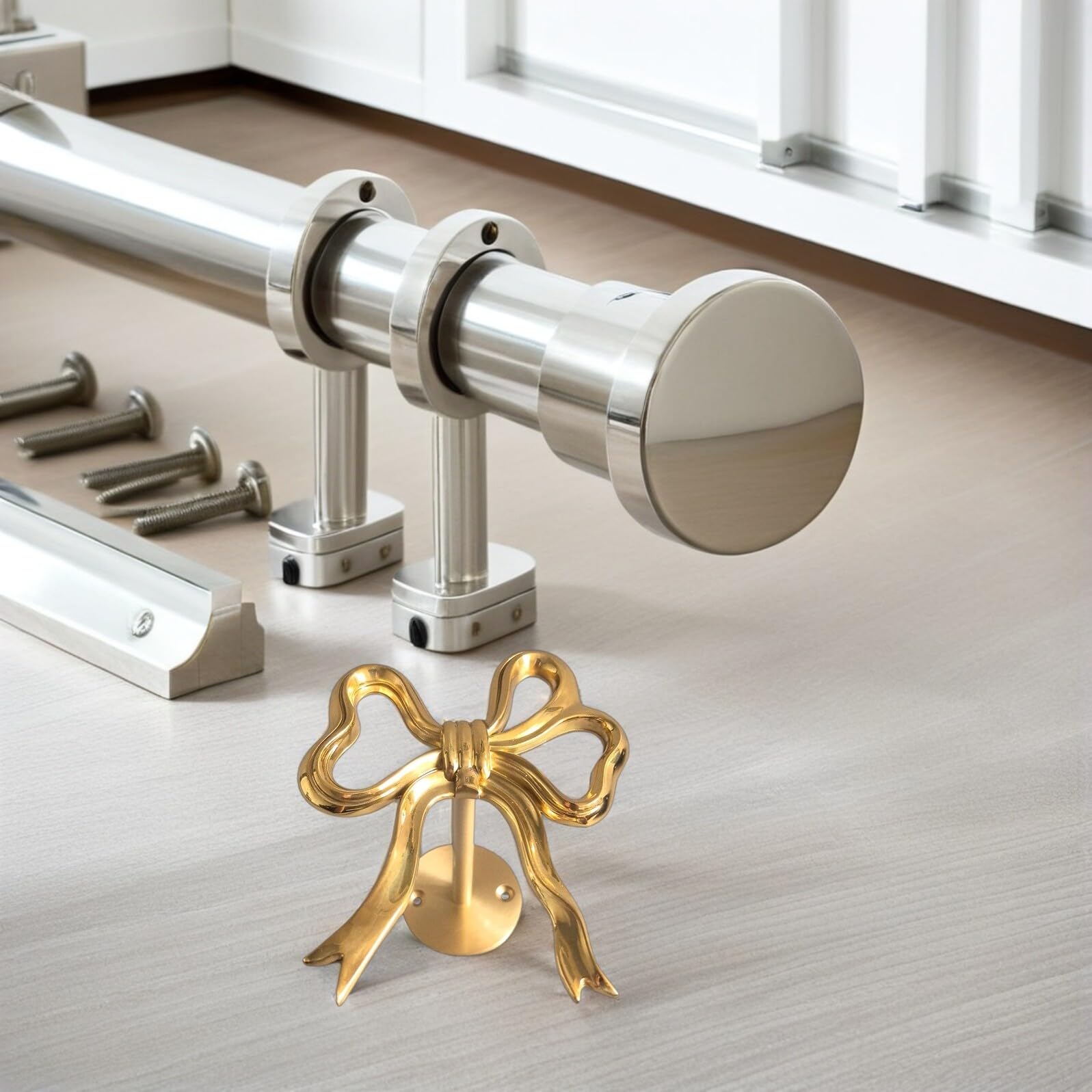 Wandmontierter Goldener Schleifen Gardinenhalter aus Messing 1 Stück