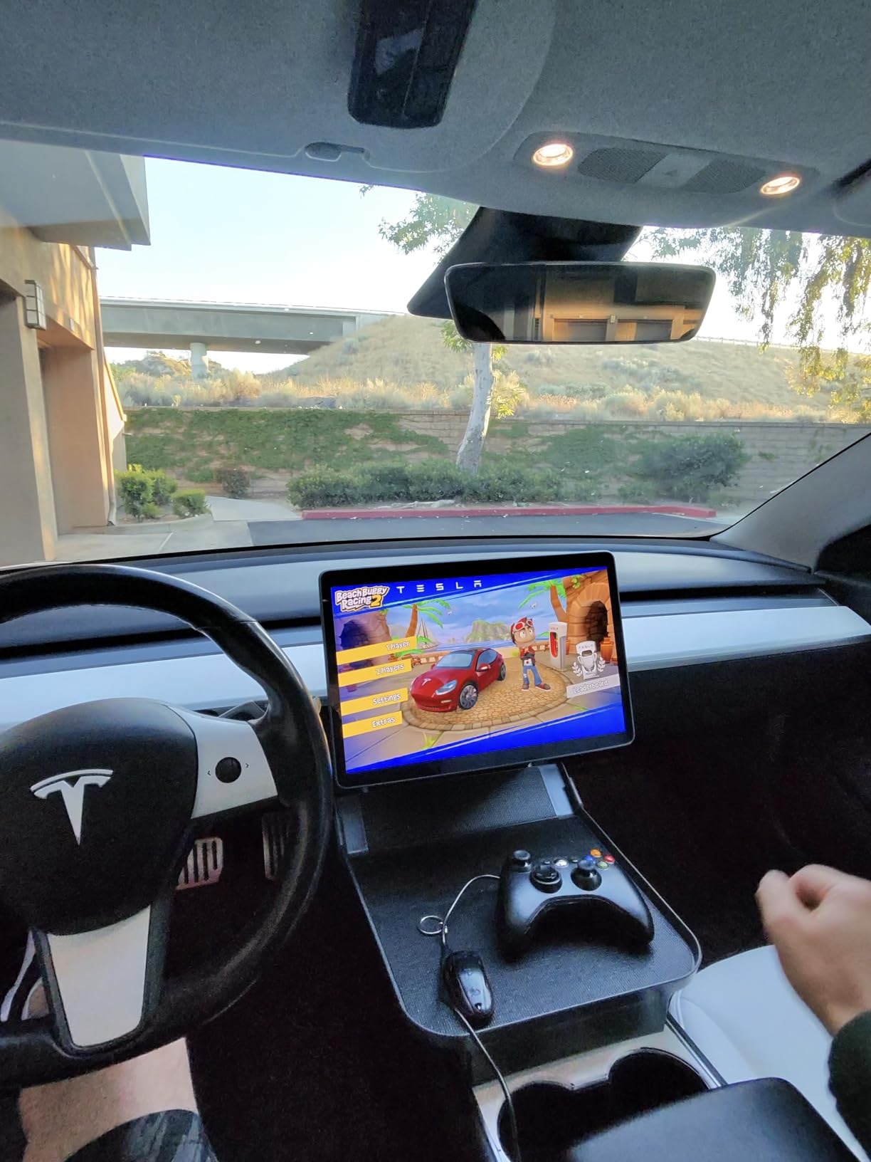 Tesla Model Y & Model 3 Center Console Tray Table (2020–2026) – Anti-Slip Food & Organizer Tray (Tray Only)