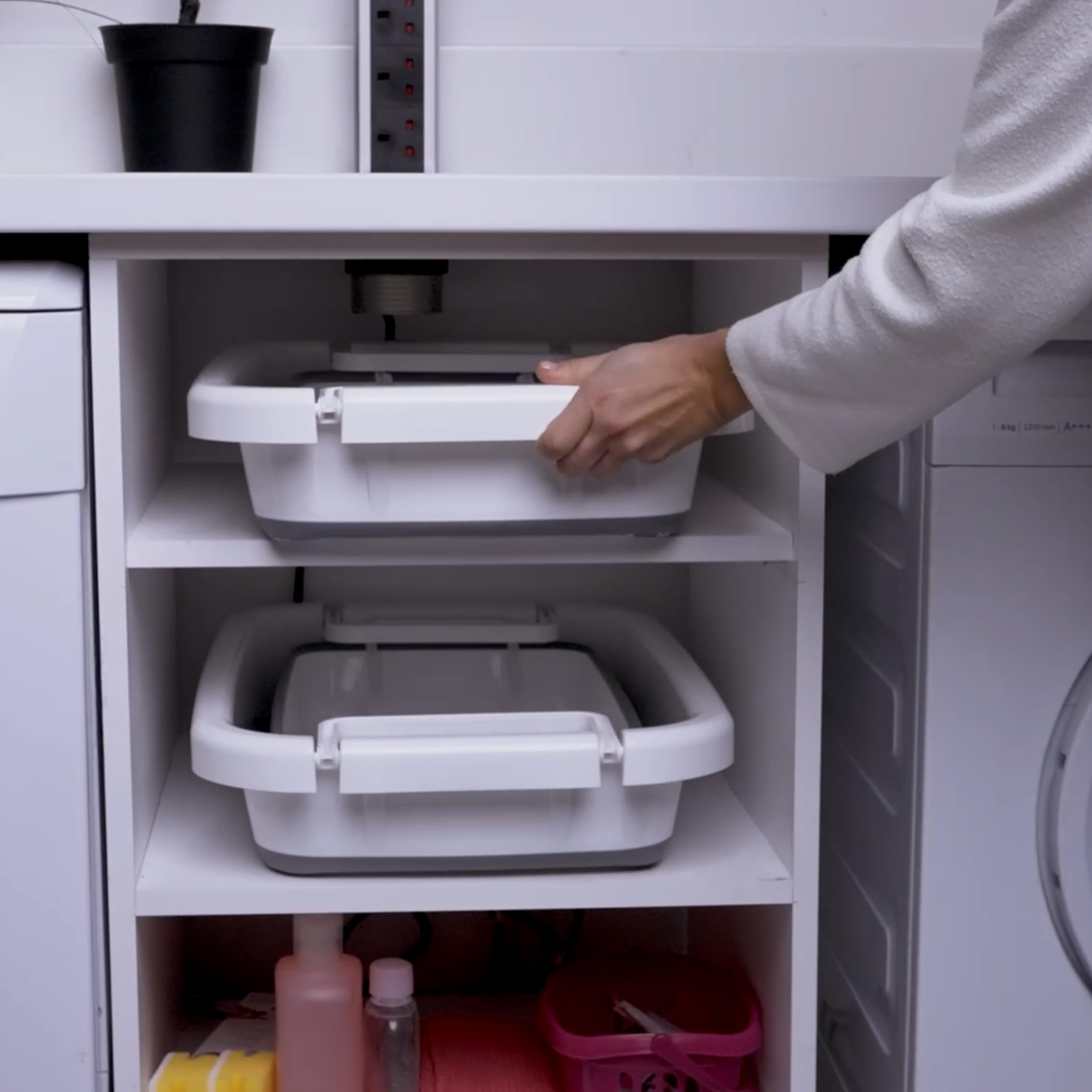 Beldray LA028923FEU7 stapelbarer Wäschekorb – 36 Liter Fassungsvermögen, einfaches Organisieren, innovative Stapel- und Verriegelungsfunktionen, praktische Tragegriffe, platzsparendes Design