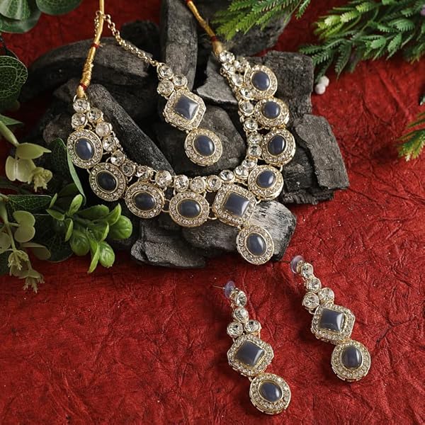 TANAIRA Grey Color Stones Choker Necklace Earrings Maangtika Set For Women & Girls/Gold Color crystal Bridal Jewellery Set for Wedding |Birthday Gift for girls and women Anniversary Gift for Wife - Image 4