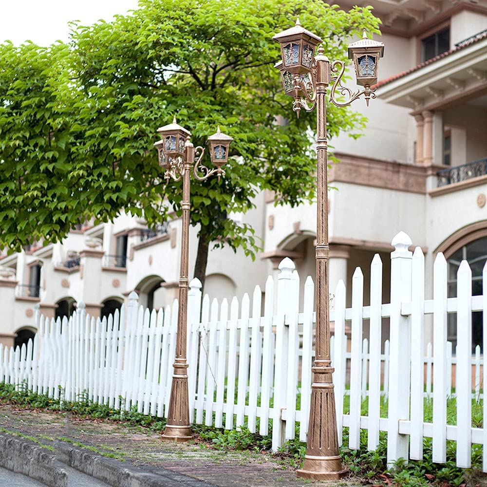 E27 Lampada da colonna per esterni a 3 teste Impermeabile IP65 Lampada da paesaggio in vetro bronzo con palo alto Lampada da palo tradizionale Lanterna stradale Veranda per lampione da giardino ester