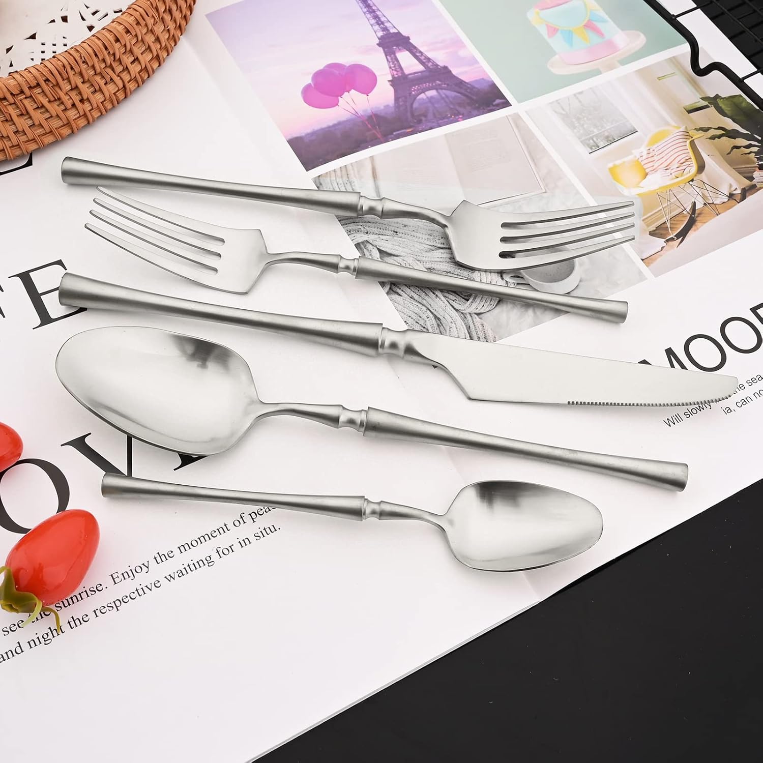 JASHII 20pcs Satin Finish Silverware Set, 304 Stainless Steel Flatware Cutlery Set, Service for 4,Dessert Forks Teaspoon Set Cute Retro for Home Kitchen, Dishwasher Safe - Matte Silver