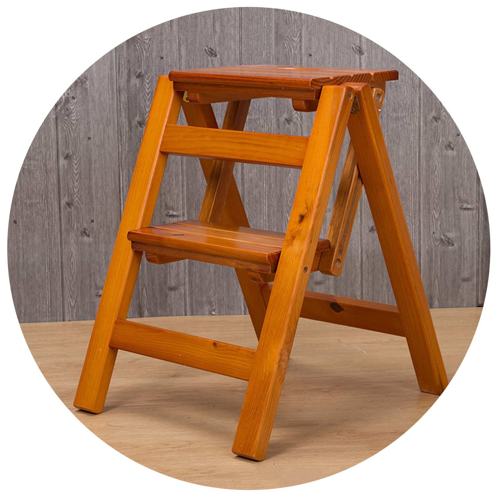 Gain de place garanti avec les tabourets d'échelle pliants LUNEZY en bois