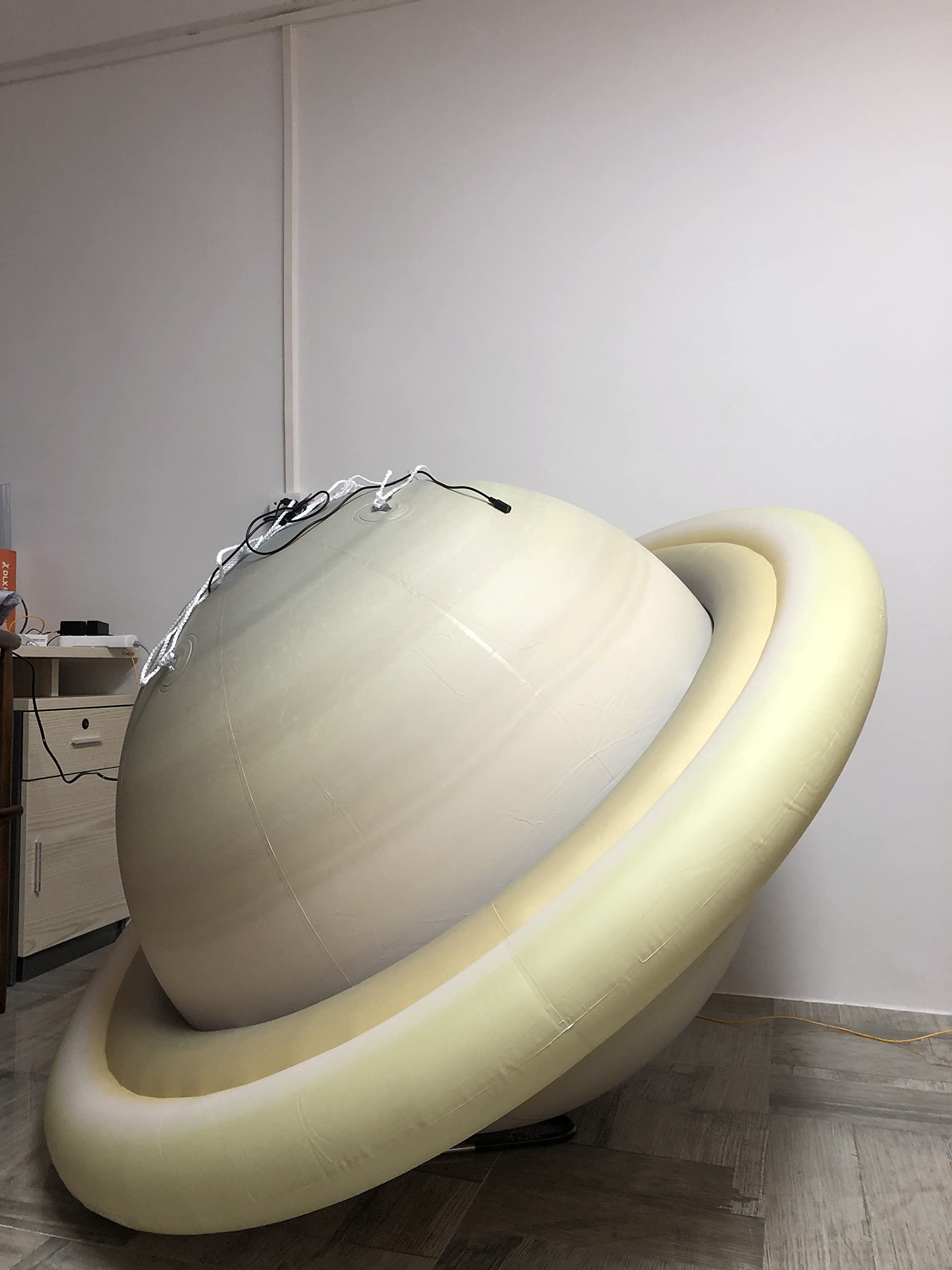 Juego de 9 planetas inflables con iluminación LED, sistema solar, sol y luna, 11 piezas, astronomía para educación, galaxia, espacio, decoración de fiesta temática (Saturno, 1,5 m de