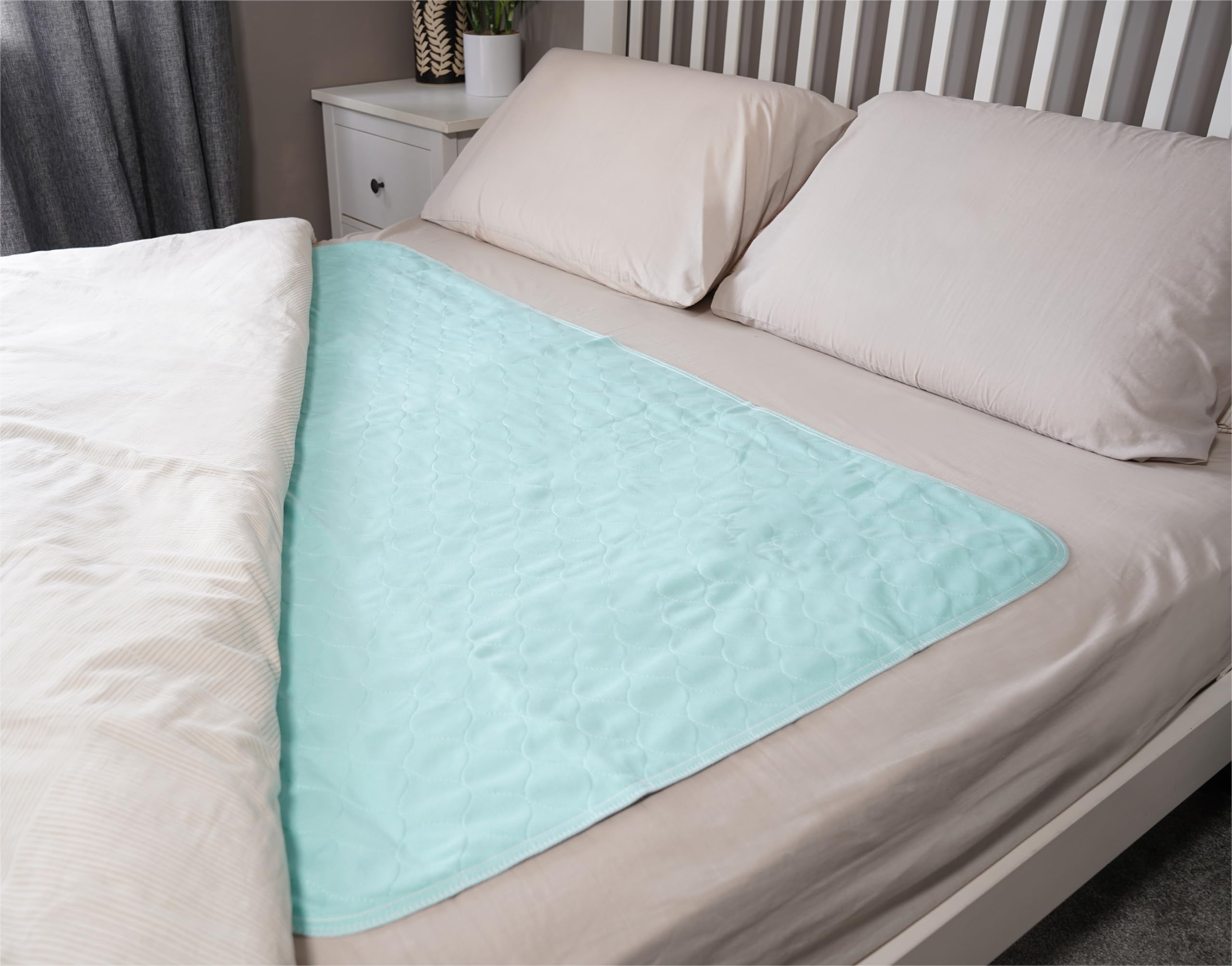 Lot de 2 protège-Matelas lavables Aidapt VM842D pour Incontinence, avec Rabats de Serrage, 1350x850x3mm