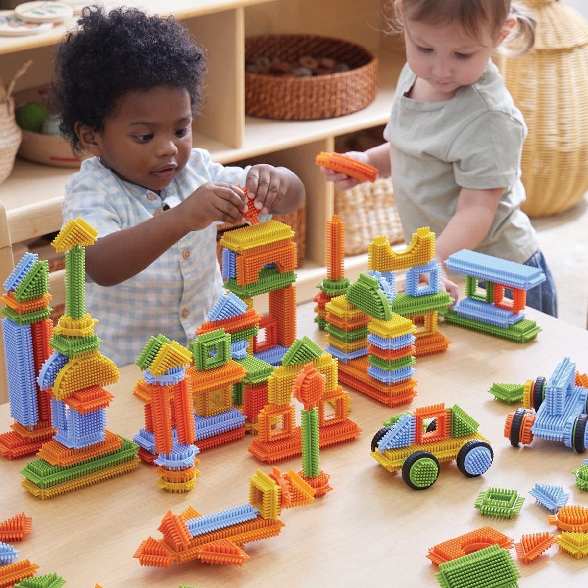 Kaplan Early Learning Snap and Stack Thistle Blocks - 160 Pieces